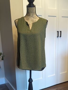 Olive Green Sleeveless V-Notch Women's Camisole